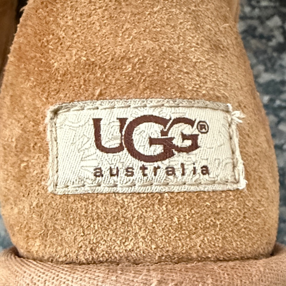 UGG Classic Tall Winter Boots, size 7 - Picture 2 of 5